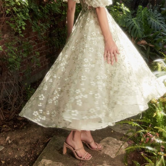 NEW MIDI STRAPLESS BABY'S BREATH EMBROIDERY GOWN WITH PUFF SLEEVES AL A1197 - Picture 7 of 7